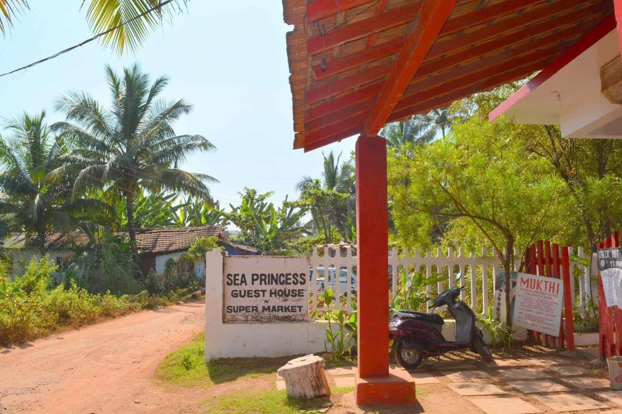 Seaprincess Guesthouse Anjuna Exteriör bild